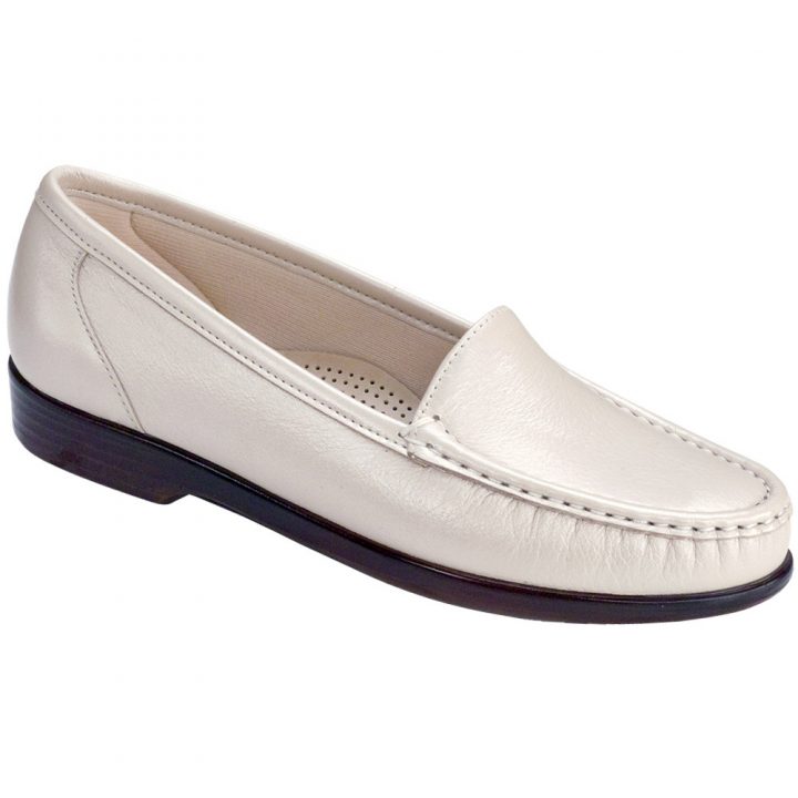 Women's SAS Simplify Slip On Loafer- Pearl Bone | Stan's Fit For Your Feet